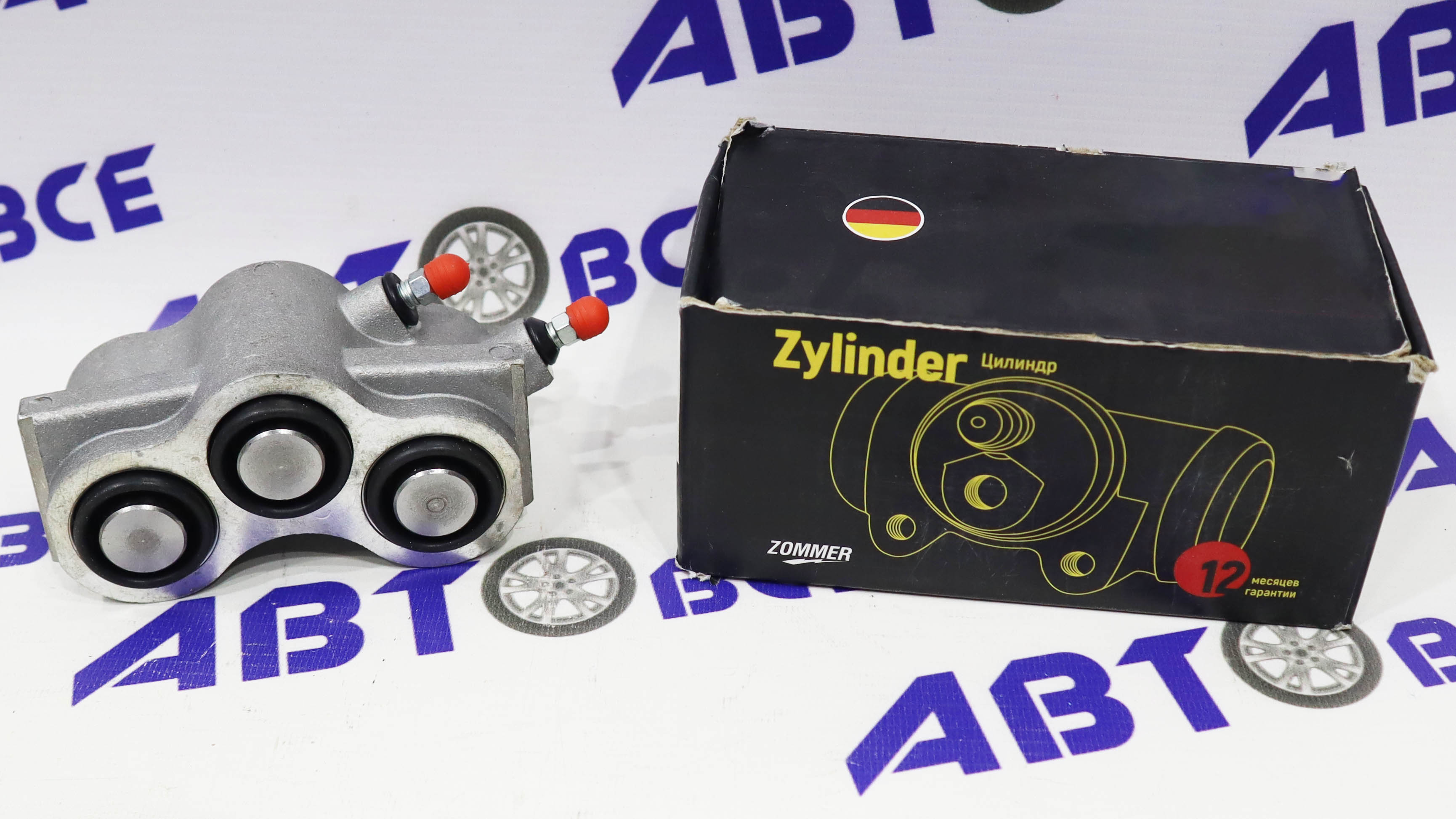 Цилиндр тормозной передний (суппорта) левый ВАЗ-2121-213-2123 ZOMMER